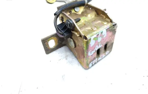 Ford Maverick Tailgate window lock/catch/latch 