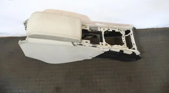 Peugeot 508 Center console