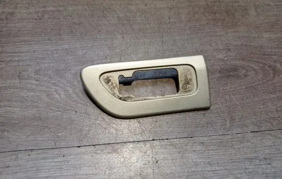 Volvo V70 Fender trim (molding) 08693512