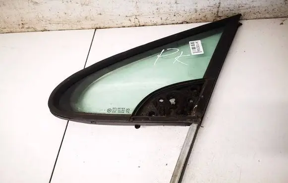 Peugeot 307 Front door vent window glass four-door AS2