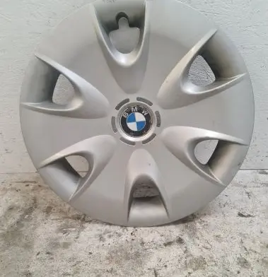 BMW 1 E81 E87 R16 wheel hub/cap/trim 36136777787
