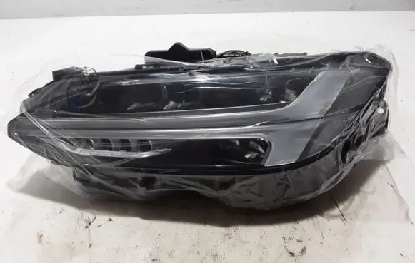 Volvo S90, V90 Headlight/headlamp 32337215