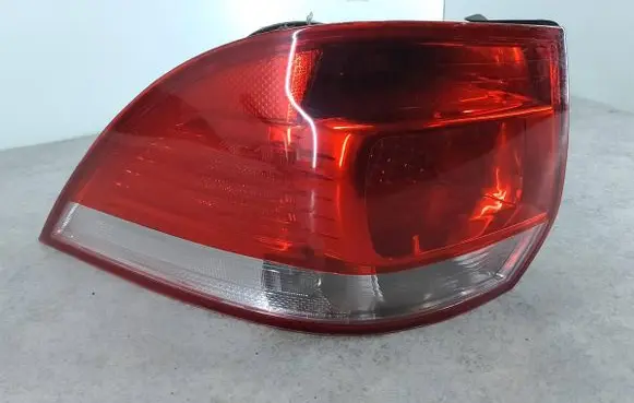 Volkswagen Golf V Rear/tail lights 1K9945095D