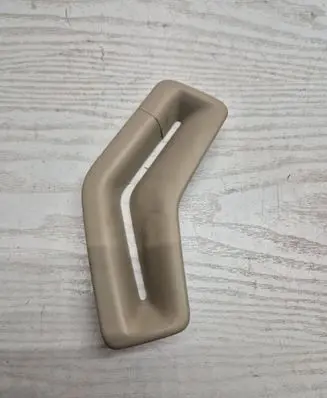 Volvo XC70 Seat belt trim ETRBA