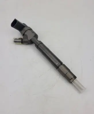 Mercedes-Benz Sprinter W901 W902 W903 W904 Fuel injector A6120700587