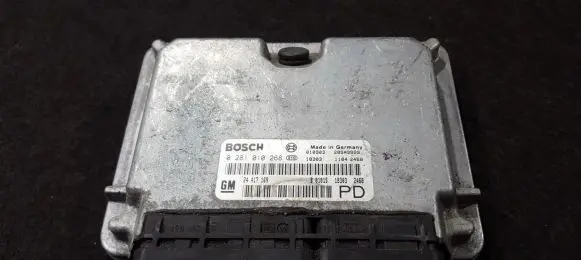 Opel Zafira A Engine control unit/module 0281010268 24417169