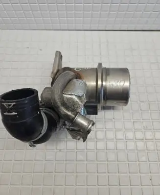 Audi Q3 8U EGR valve 04L131512