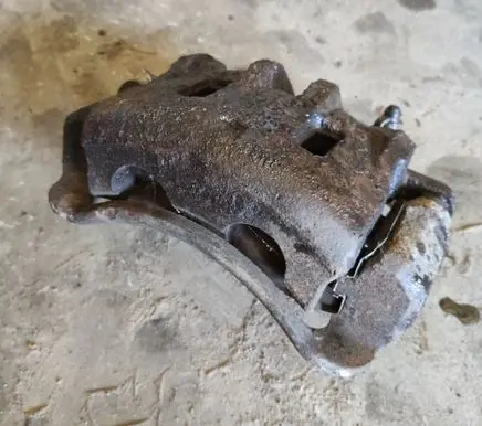 SsangYong Rexton Front brake caliper