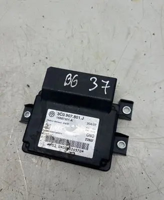 Volkswagen Golf V Hand brake control module 3C0907801J 16887301A 000000001005574