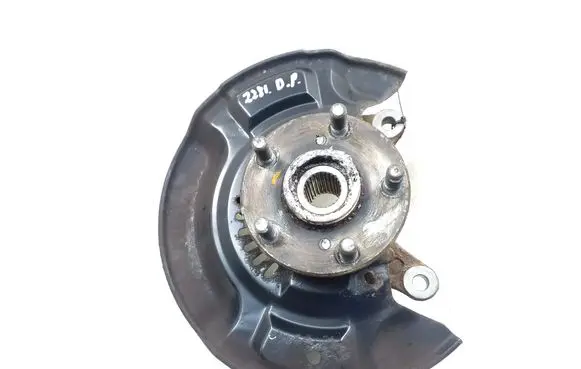 Toyota Urban Cruiser (XP110) Front wheel hub