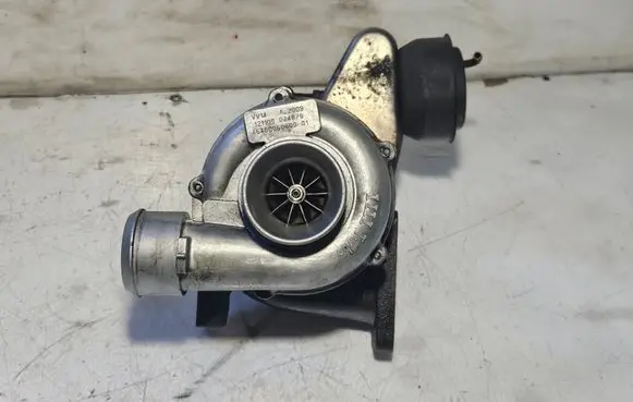 Mercedes-Benz Vito Viano W639 Turbo A6460960699