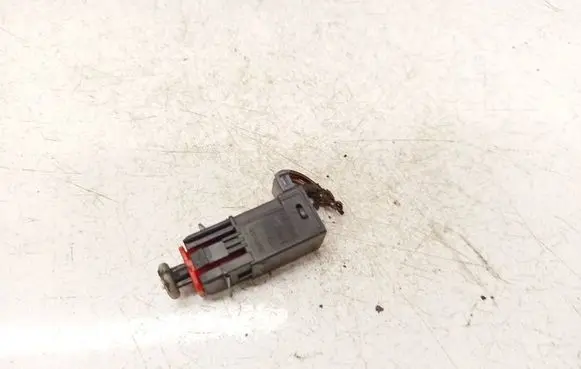 Opel Astra H Brake pedal sensor switch 55701395