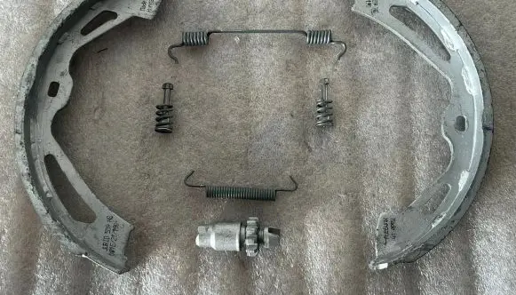 Porsche Cayenne (9Y0 9Y3) Other brake parts 9Y0609537AB