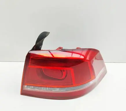 Volkswagen PASSAT B7 Rear/tail lights 3AE945096F