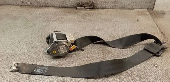 Skoda Yeti (5L) Front seatbelt 5L1857702C