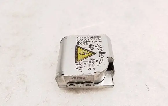 BMW X5 E53 Headlight ballast module Xenon 5DD00831950