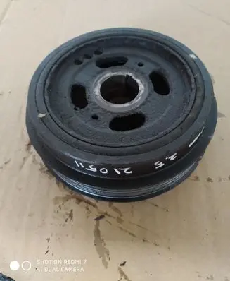 Nissan X-Trail T30 Crankshaft pulley