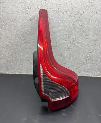 Volvo XC60 Rear/tail lights 31323035 L90007893 13102076