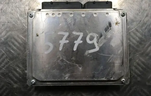 Skoda Superb B5 (3U) Engine control unit/module 2284486443 261207928 4B0906018