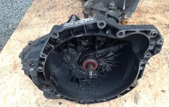 Renault Espace III Manual 5 speed gearbox PK1AA065 7701702525