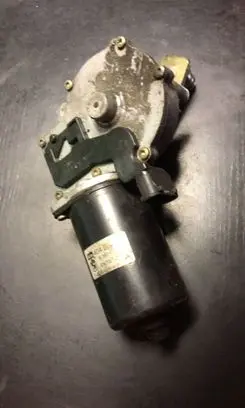 BMW 5 E39 Wiper motor 8360603