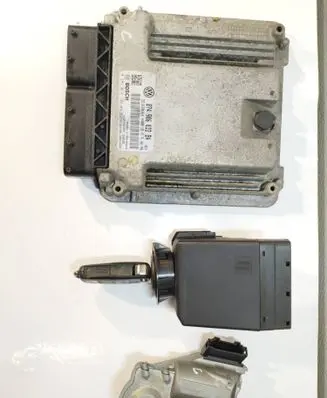 Volkswagen Crafter Engine ECU kit and lock set 074906032BA 0281014132 HVW9065452608