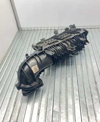 BMW 2 F22 F23 Intake manifold 7632436 15072802435
