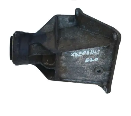 BMW X3 E83 Engine mount bracket 3448546