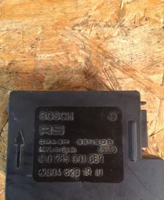 Mercedes-Benz E W124 Airbag control unit/module 0048201910 0285001060