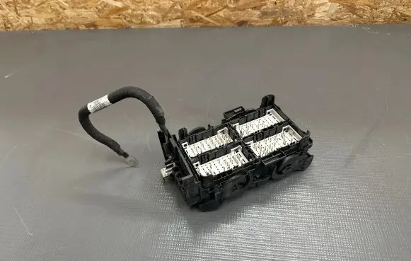 Opel Insignia B Fuse box set 39110536 0536U 27012017