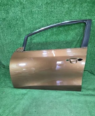 KIA Ceed Front door 