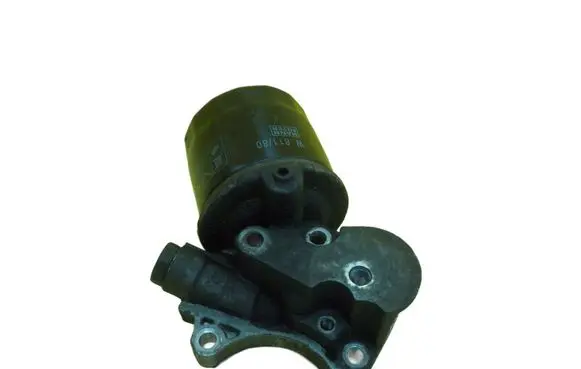 Mitsubishi Outlander Oil filter mounting bracket 