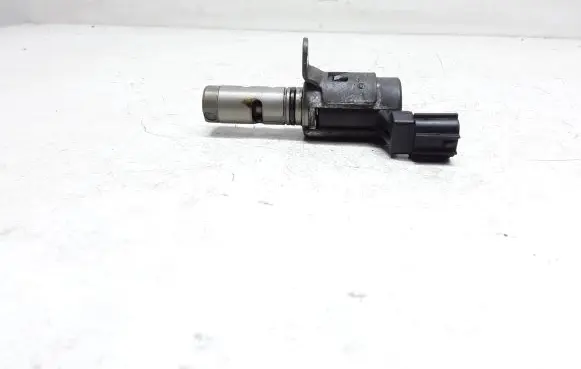 Volvo S60 Camshaft vanos timing valve 4M5G6L713AE