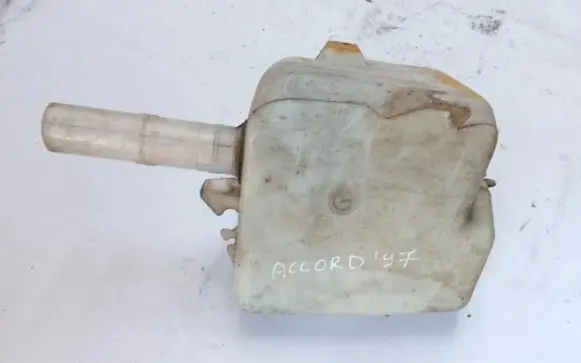 Honda Accord Windshield washer fluid reservoir/tank