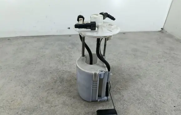 KIA Carens III Fuel level sensor 31110A4900