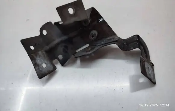 Land Rover Discovery Sport Fender mounting bracket fk7216e129ab