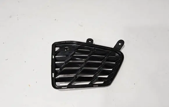 Chevrolet Corvette C8 Quarter panel pressure vent 84928451 84740366