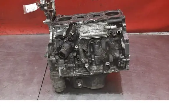Toyota Avensis Verso Engine block 1AD