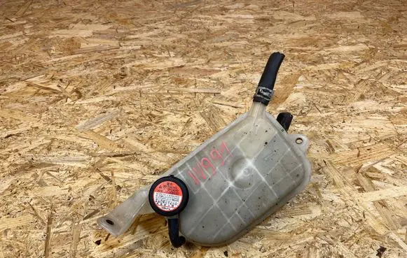 Toyota Auris E180 Coolant expansion tank/reservoir 164800D030