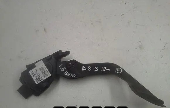 Citroen DS3 Accelerator throttle pedal 9671434080