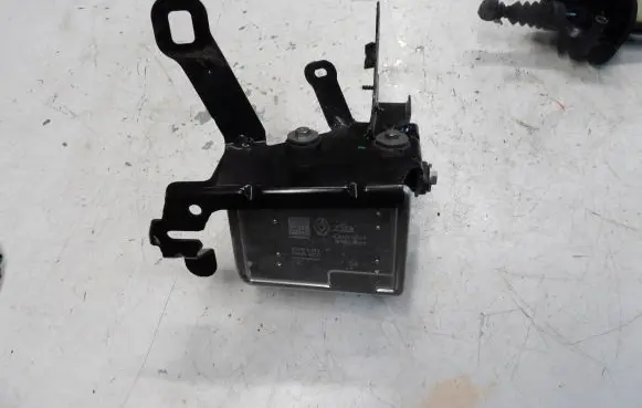 Renault Scenic IV - Grand scenic IV ABS Pump 476602846R 10022008404 2CAS1001