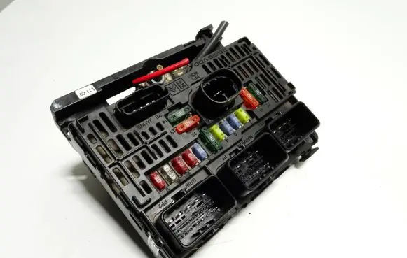 Citroen C5 BSM Control unit 9661682980 BSML1100 S118983011