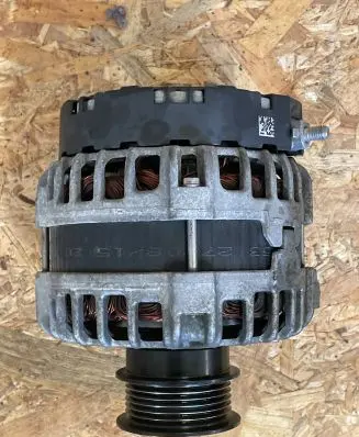 Volvo XC60 Generator/alternator 30659580 0125812009