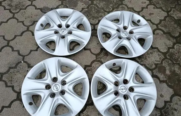 Opel Astra G R16 wheel hub/cap/trim 