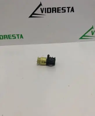 KIA Stonic Airbag deployment crash/impact sensor 95920H8000 X00039E8