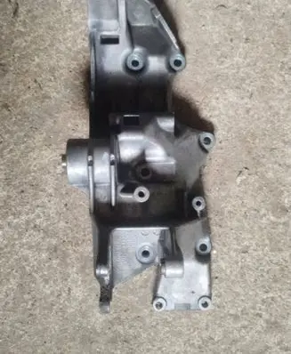 Audi A6 S6 C5 4B Engine mounting bracket 06B903143K 026604