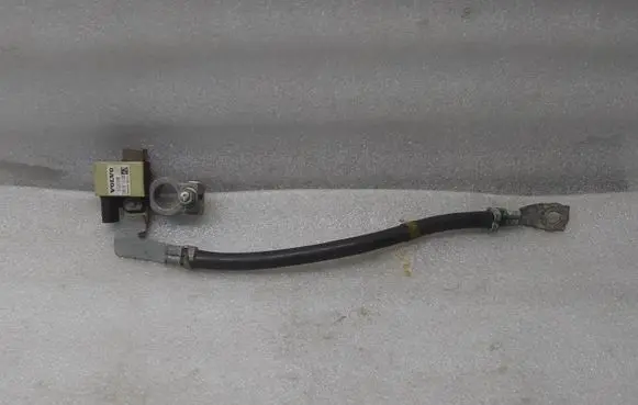 Volvo XC70 Positive cable (battery) 31327698