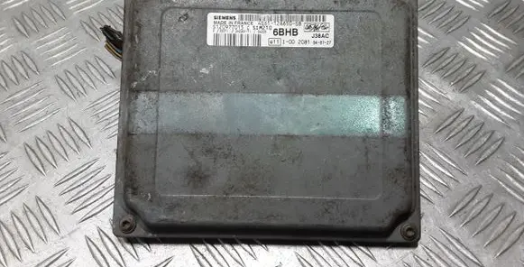 Ford Fiesta Engine control unit/module 4S6112A650SB S120977015C