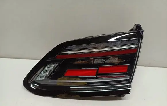 Volkswagen Arteon Tailgate rear/tail lights 3G8945308AJ