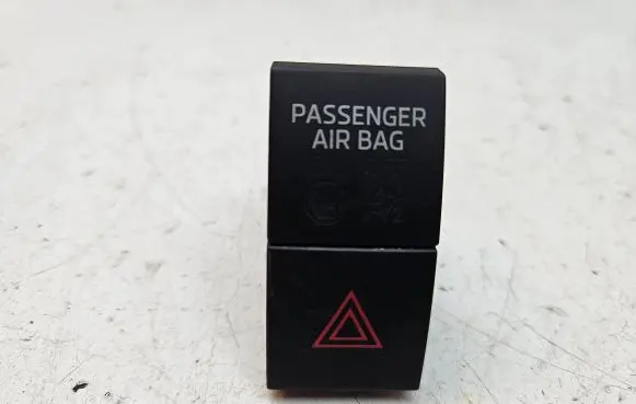Skoda Superb B8 (3V) Hazard light switch 3V0953507